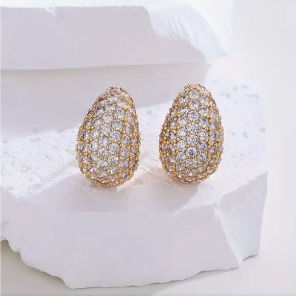 🎊 NEW Swarovski sparkling crystal teardrop earrings 🎊 - Picture 2 of 5